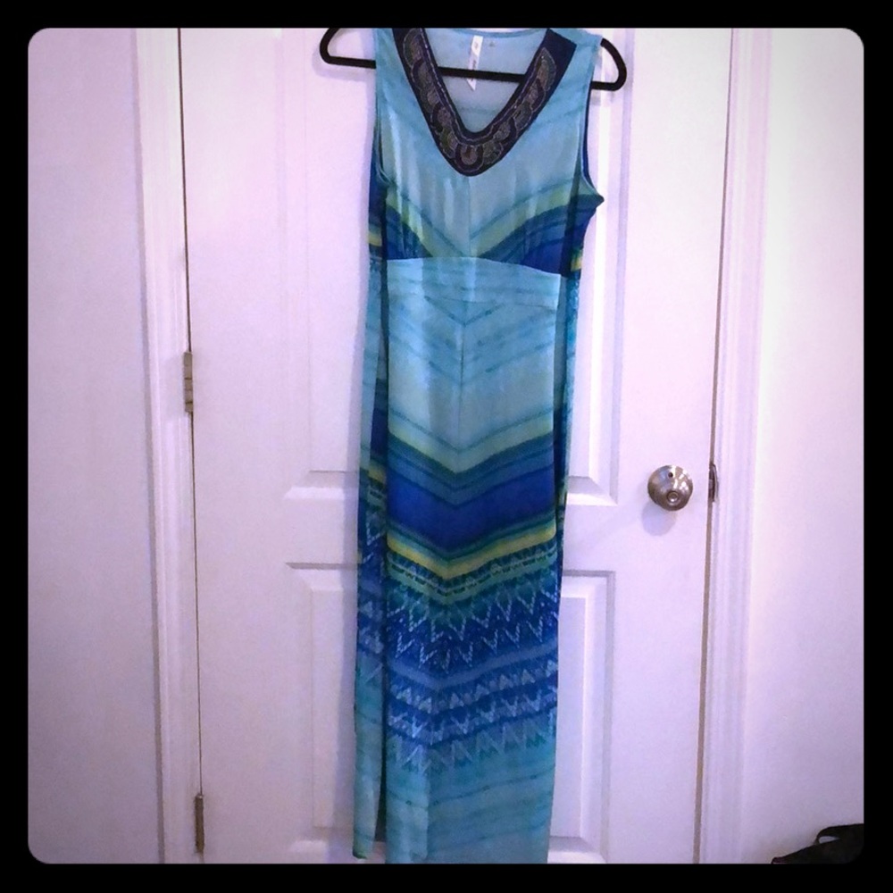Islands dress with embellishment